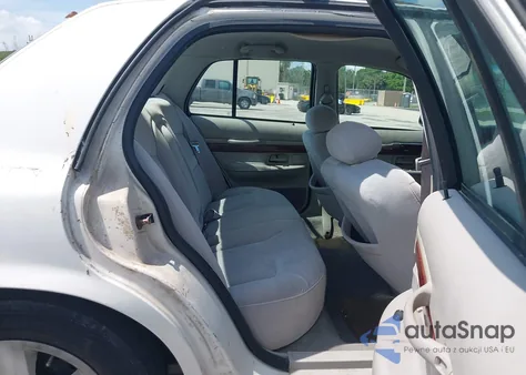 2002 Mercury Grand Marquis Gs из США, поврежденный, VIN 2MEFM74W92X649871